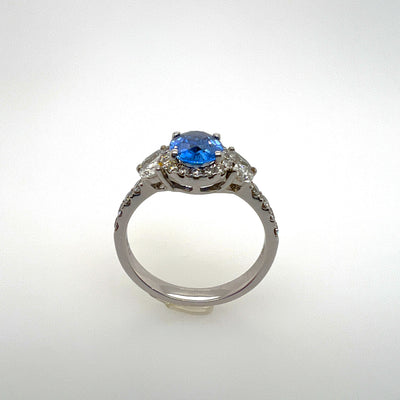 Sapphire and Diamonds Ring